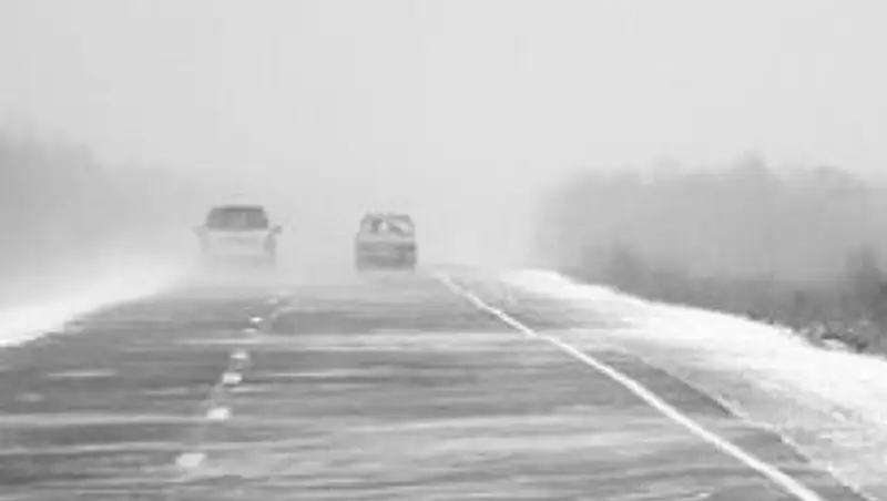 В Астане и еще шести областях РК закрыты трассы из-за непогоды