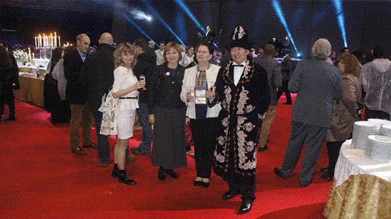 Казахстанская делегация на Всемирном Конгрессе Бухгалтеров произвела фурор Казахстанская делегация на Всемирном Конгрессе Бухгалтеров произвела фурор, фото - Новости Zakon.kz от 17.11.2014 23:20