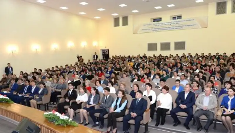 Аким Кызылординской области прочел лекцию по этнополитике Казахстана