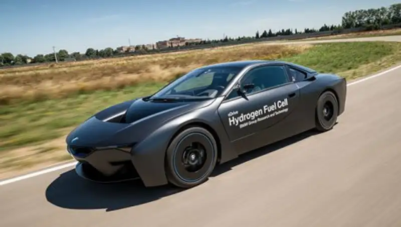 Первые водородные BMW появятся в 2021 году