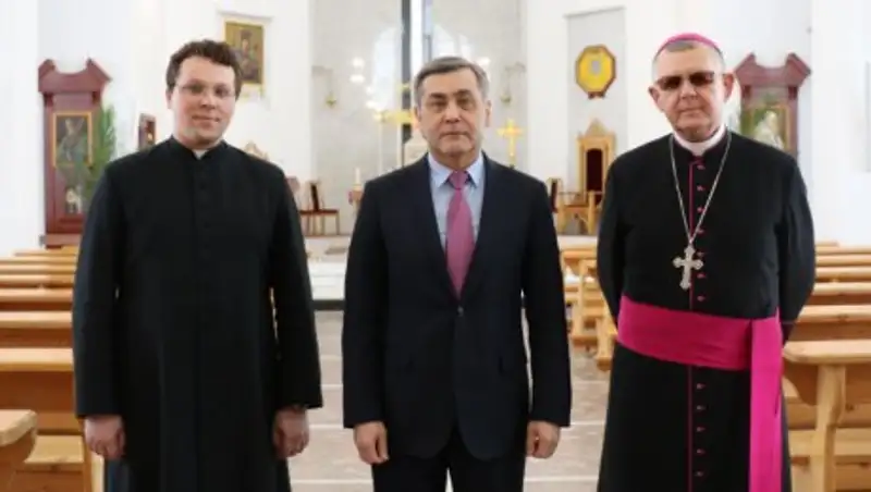 Нурлан Ермекбаев посетил Католический кафедральный собор