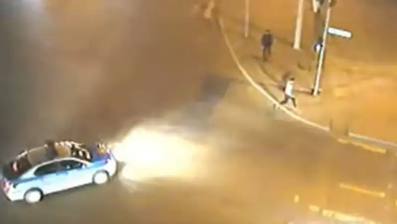 Удирающих от полиции грабителей сняли камеры в Нур-Султане