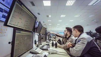 рабочие, фото - Новости Zakon.kz от 03.06.2023 13:16