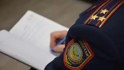 22 млн тенге - аферист обманом оформил кредит на знакомых в ВКО, фото - Новости Zakon.kz от 27.08.2022 23:04