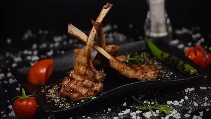 Врач рассказала о вреде частого употребления красного мяса