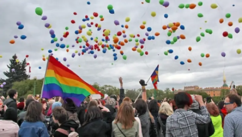 Петербургских геев лишили возможности провести парад вместе с десантниками