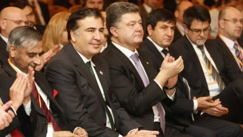 Саакашвили заявил, что будет координировать вопрос предоставления Украине оружия