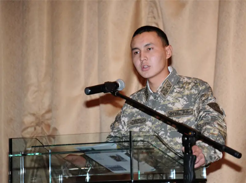 Быть патриотом своей Родины - это носить Казахстан в своем сердце Быть патриотом своей Родины - это носить Казахстан в своем сердце, фото - Новости Zakon.kz от 20.11.2013 01:57