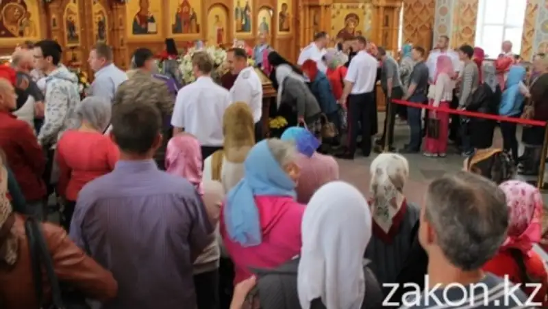 В Алматы чудотворной иконе Казанской Божией Матери поклонились более 45 тысяч человек
