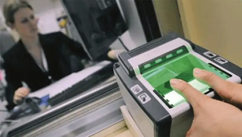 Для получения визы в Европу будут снимать отпечатки пальцев