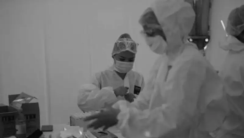 Сразу 155 казахстанцев скончались от КВИ и пневмонии за сутки