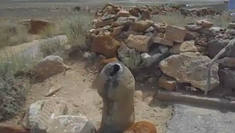 Появились подробности исчезновения священного фаллоса из некрополя в Мангистау
