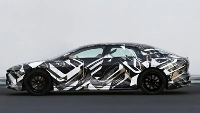 Конкурента Tesla Model S сравнили с S-Class