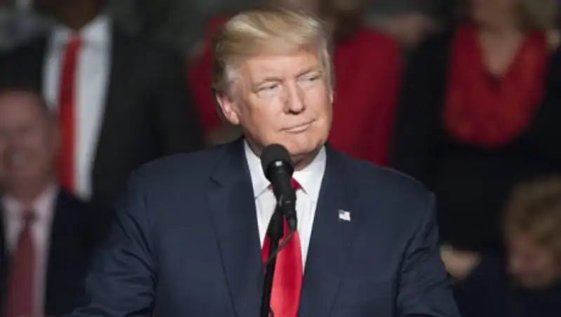 Трамп усомнился во взломе серверов Демпартии США Россией