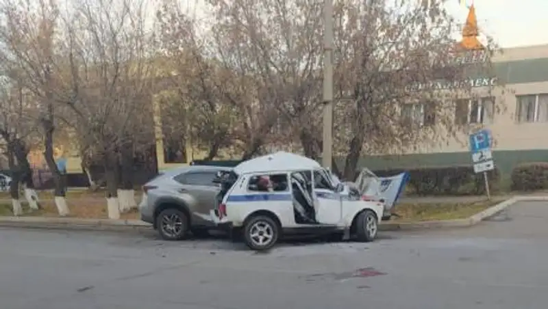 В Акмолинской области похоронили погибших в ДТП полицейских