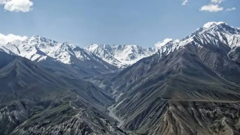 Таджикско-афганскую границу будут охранять конные патрули