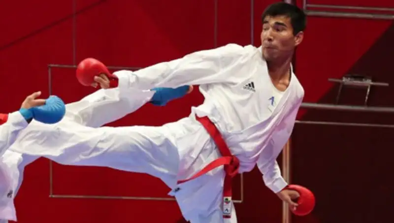 Казахстанец взял "золото" на турнире по карате в Чили