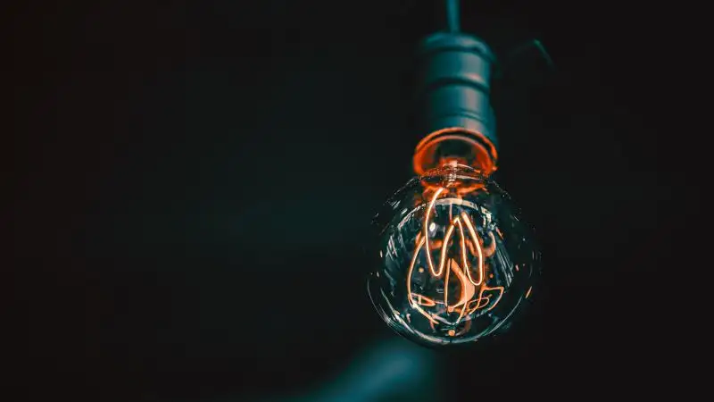 Токаев: Нужно подходить ответственно к использованию электричества, тепла и воды