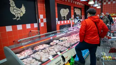 Мясо курицы подорожало в Казахстане, фото - Новости Zakon.kz от 29.11.2022 12:18