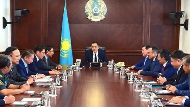 Сагинтаев рассказал, чем будут заниматься его новые заместители