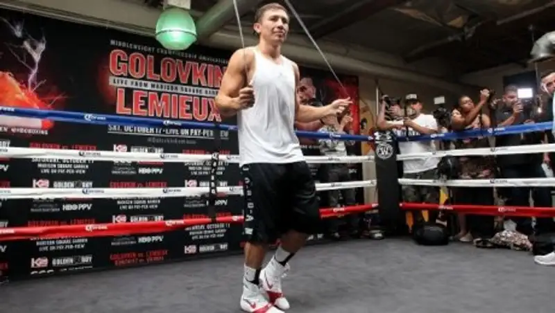 Головкин анонсировал открытую тренировку перед боем с «Канело»