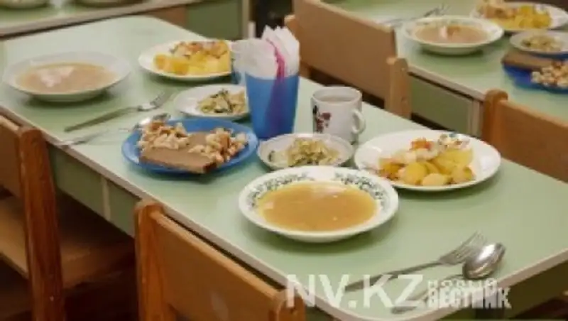 В детском саду Караганды детям недокладывали мяса