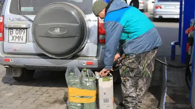 Казахстан вводит запрет на вывоз нефтепродуктов с 8 апреля