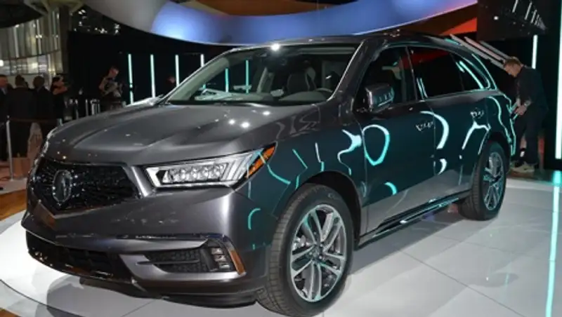 Acura показала обновленный кроссовер MDX