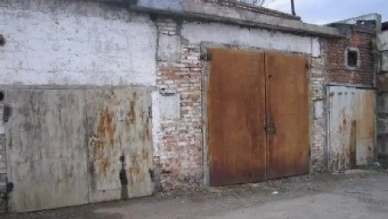 Автомеханик погиб при пожаре в гараже в Усть-Каменогорске