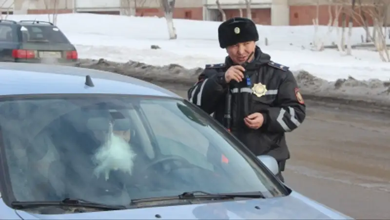 400 нарушений ПДД выявили полицейские Костанайской области за один день