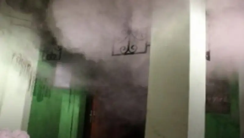 Павлодарда к&#1257;п &#1179;абатты т&#1201;р&#1171;ын &#1199;йде &#1179;о&#1179;ыс &#1257;ртеніп, 30 адам сырт&#1179;а шы&#1171;арылды