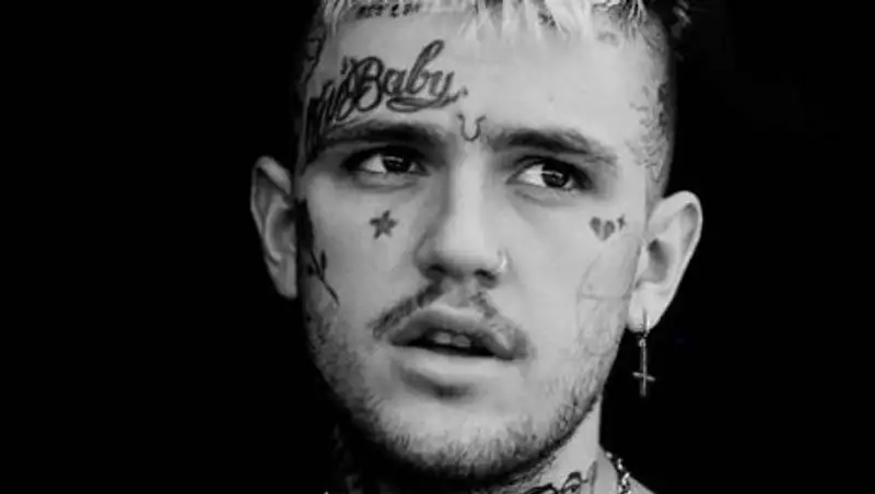 Известный в США рэпер умер от передозировки перед концертом