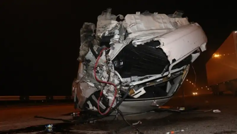 В Алматы нетрезвый виновник ДТП пытался скрыться с места происшествия