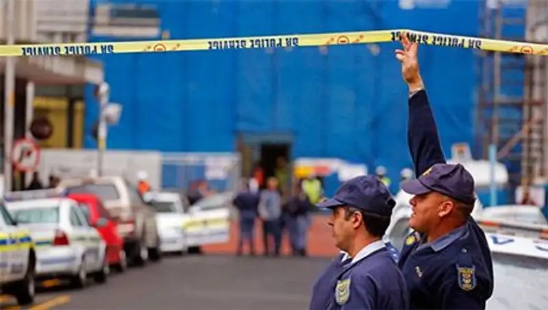 Полиция ЮАР объявила награду за головы убийц футболиста