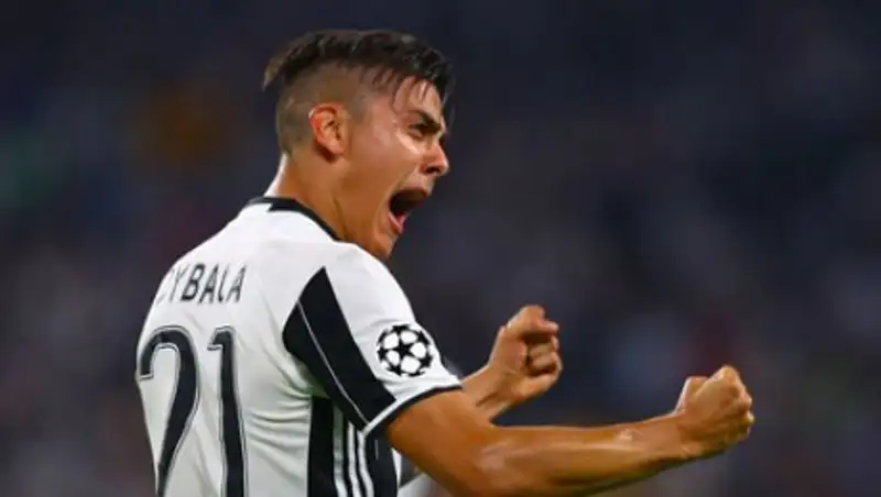 «Ювентус» в 2,5 раза поднял зарплату футболисту после дубля в ворота «Барселоны»