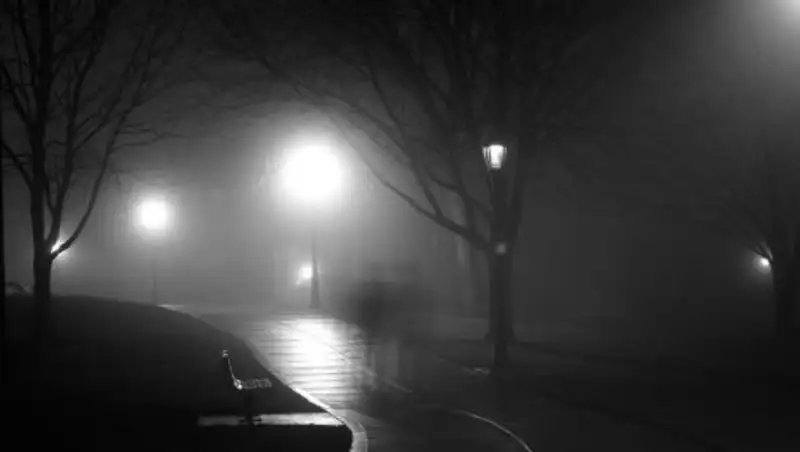 Декорации к фильму-катастрофе: в Семее почернели улицы