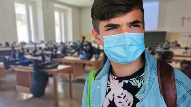 Эксперт опроверг мнение о школьниках и COVID-19