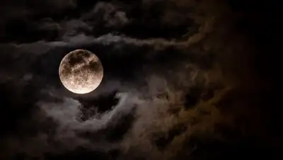 луна, астрология, лунный календарь, фото - Новости Zakon.kz от 25.04.2022 18:10