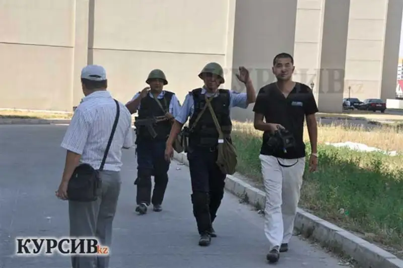 Спецоперация по задержанию убийц полицейского в Алматы завершена (фото), фото - Новости Zakon.kz от 30.07.2012 22:09