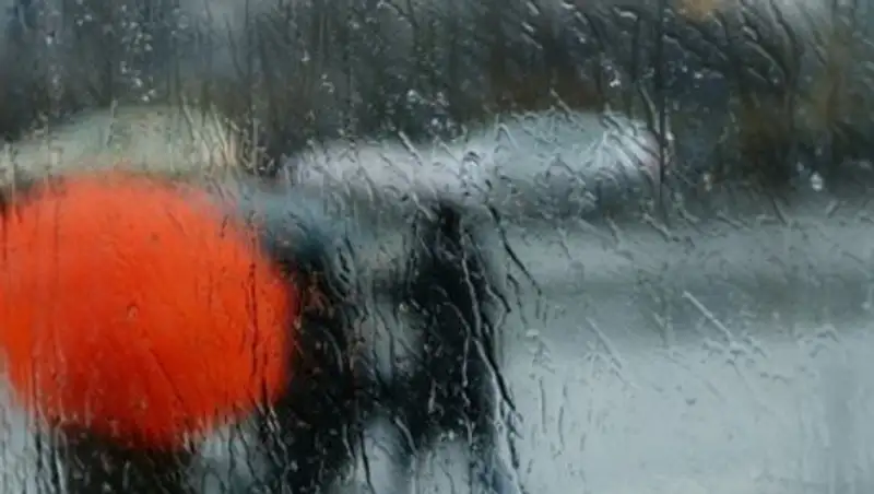 Дожди и мокрый снег надвигаются на Казахстан