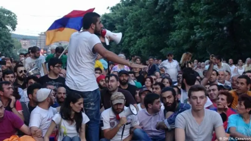 Полиция разогнала акцию протеста в центре Еревана
