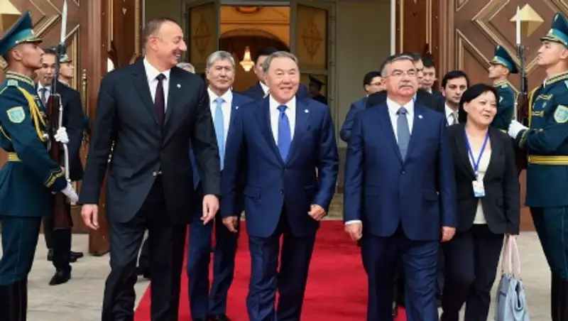 Участники саммита тюркоязычных государств посетили театрализованное представление