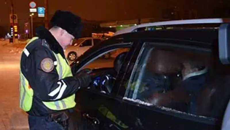 Полиция Алматинской области усилила контроль за дорогами региона