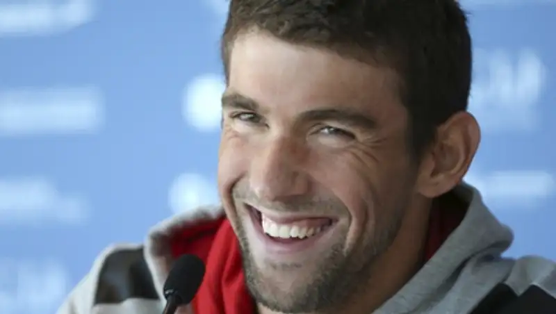 Майкл Фелпс повторно вернется в спорт в августе 2015 года