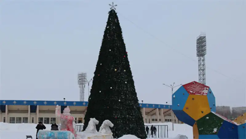 В Темиртау лжетеррорист «заминировал» елку, фото - Новости Zakon.kz от 11.12.2013 00:14