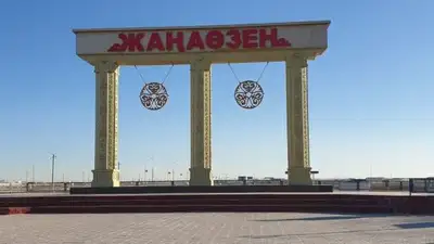 "Дайте нам возможность работать" - аким обратился к бастующим, фото - Новости Zakon.kz от 10.05.2023 18:37