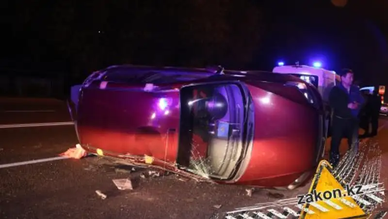 В Алматы перевернулся Zaz, есть пострадавшие