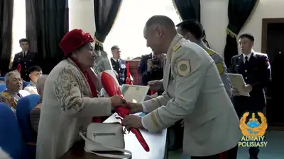 В полиции чествовали ветеранов ВОВ и наградили лучших стражей порядка, фото - Новости Zakon.kz от 06.05.2023 11:11