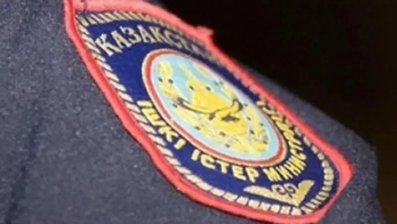 В Атырау задержанный за взятку черной икрой начальник РОВД сбежал из-под стражи