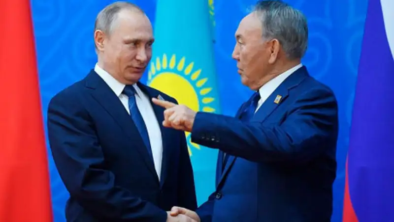 Путин отреагировал на отставку Назарбаева